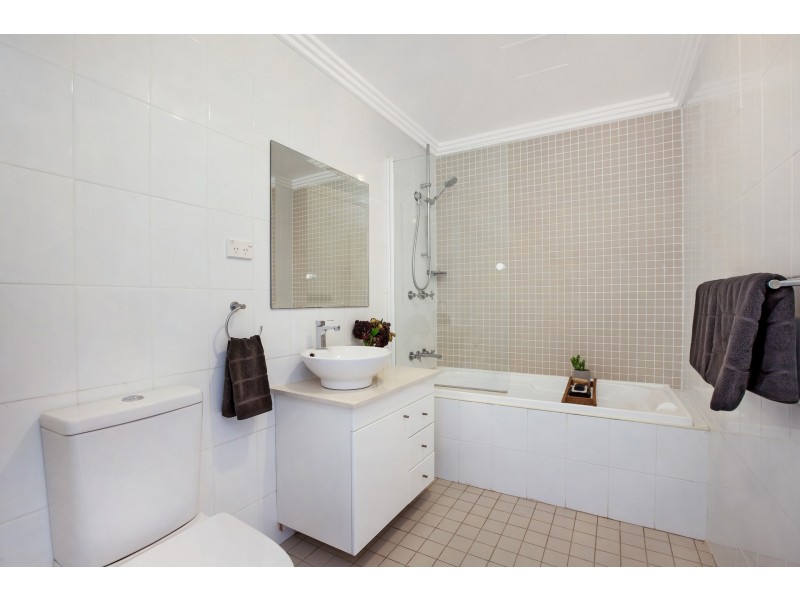 8/1A Hilly Street, Mortlake NSW 2137