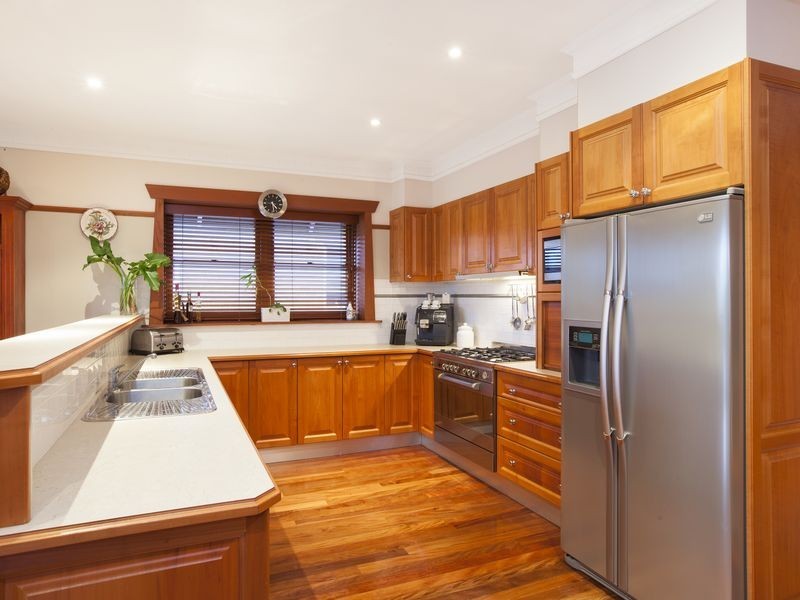 60 Links Avenue, Concord NSW 2137