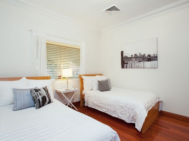 9 Correys Avenue, Concord NSW 2137