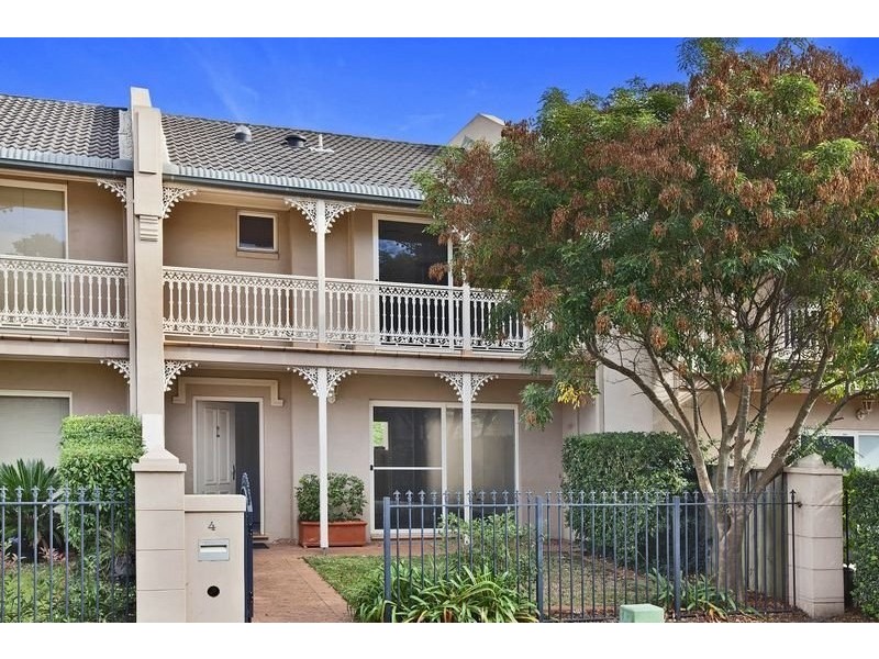 4 Charlton Drive, Liberty Grove NSW 2138