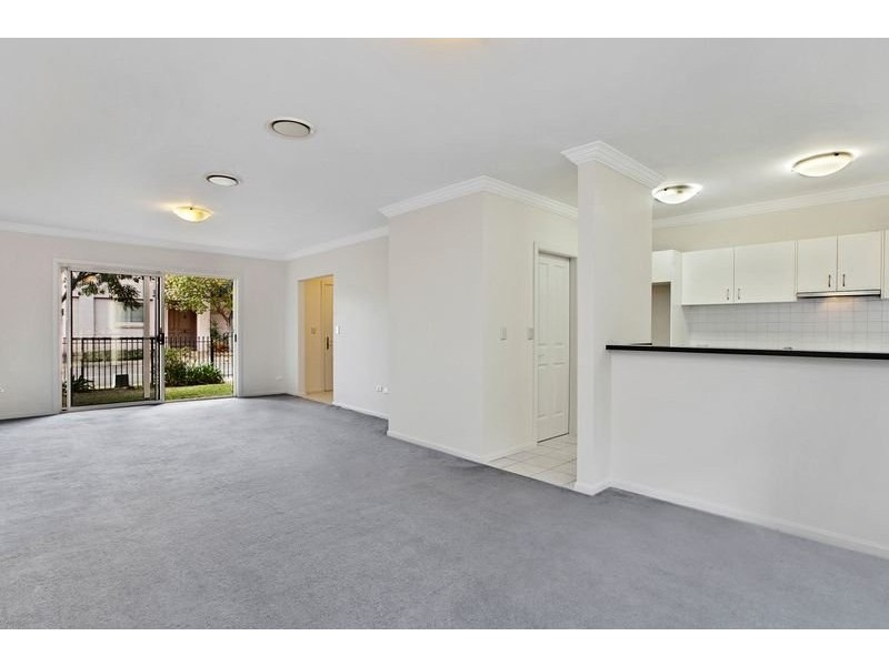 4 Charlton Drive, Liberty Grove NSW 2138