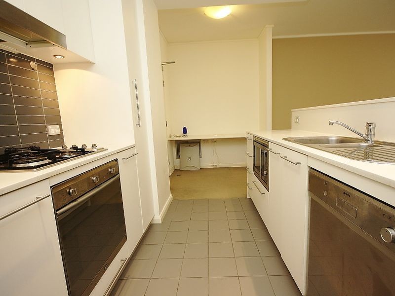 201/2 Shoreline Drive, Rhodes NSW 2138