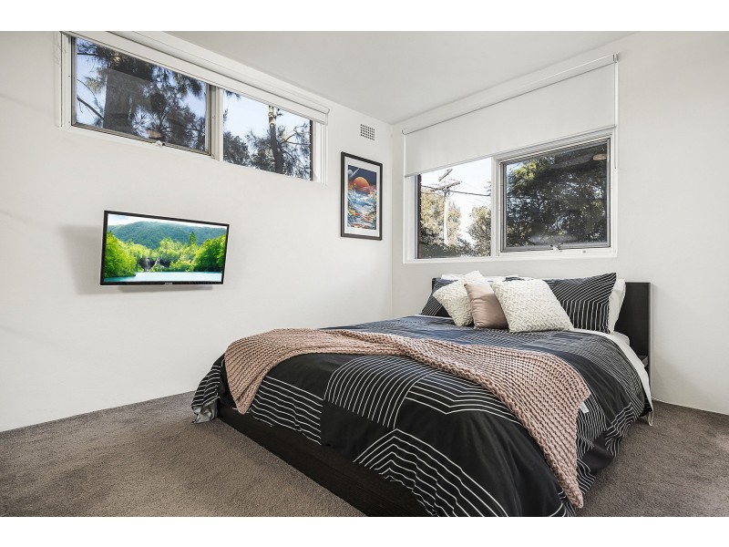 2/44 Grosvenor Crescent, Summer Hill NSW 2130