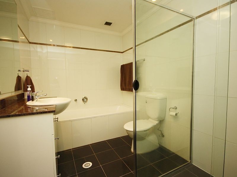 161/4 Dolphin Close, Chiswick NSW 2046