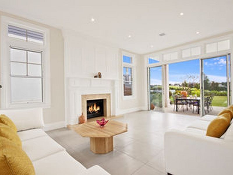 93 Peninsula Drive, Breakfast Point NSW 2137