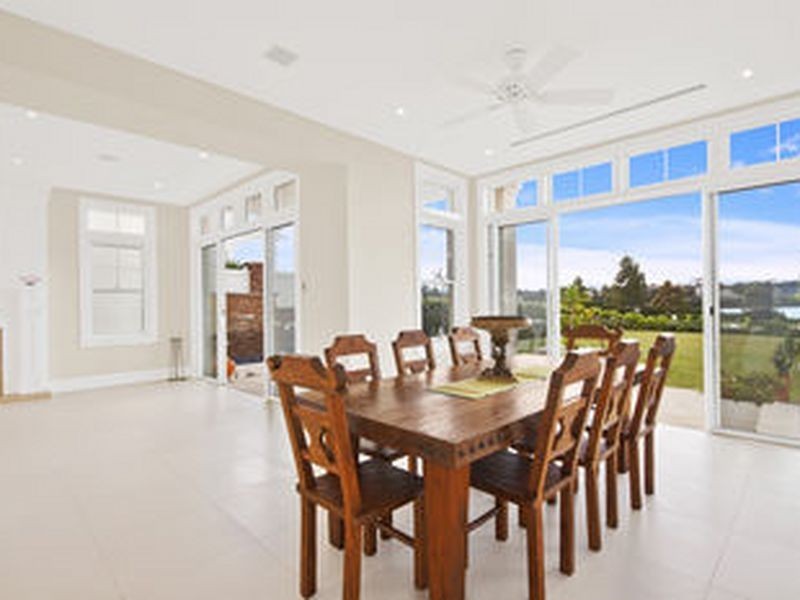 93 Peninsula Drive, Breakfast Point NSW 2137