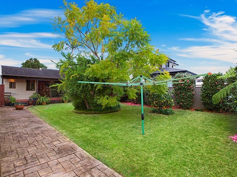18 Brays Road, Concord NSW 2137