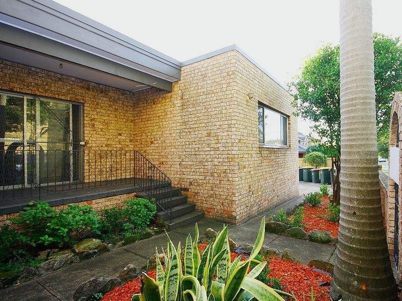 2/18 Tennyson Road, Concord NSW 2137