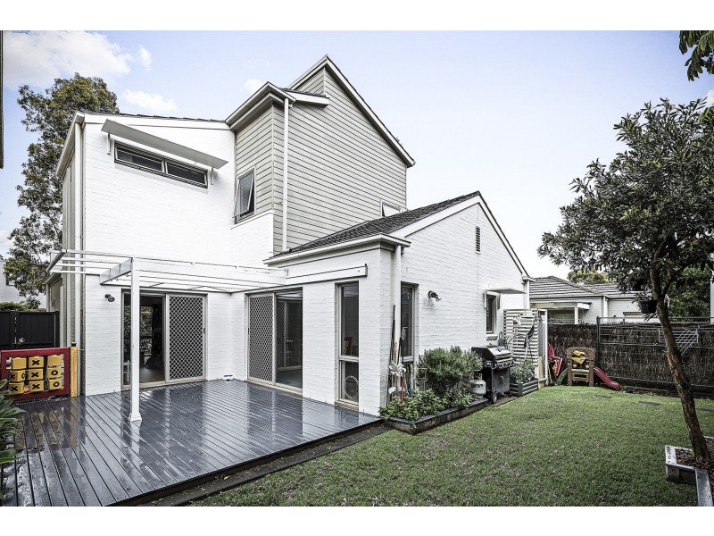 4 Pereira Street, Newington NSW 2127