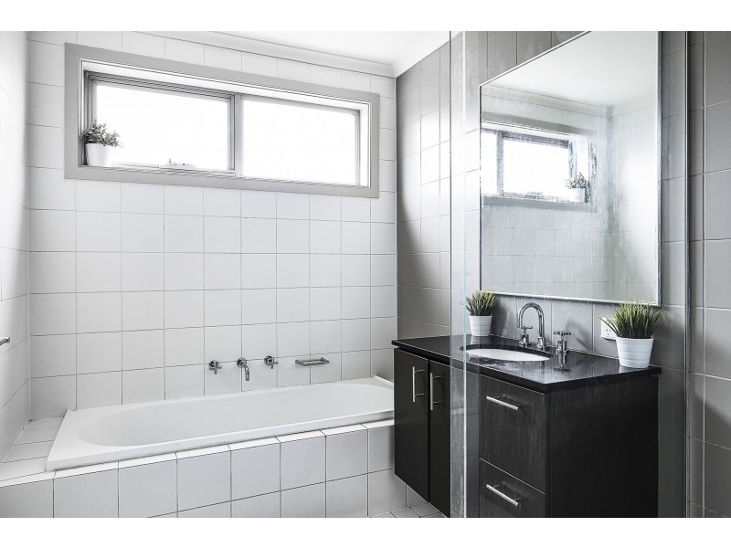 17 Thompson Avenue, Newington NSW 2127