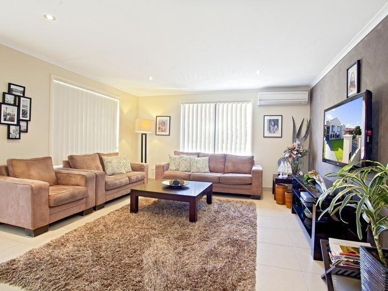 12 Keneally Cres, Edensor Park NSW 2176