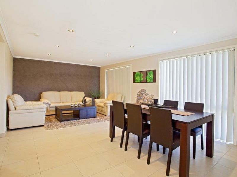 12 Keneally Cres, Edensor Park NSW 2176