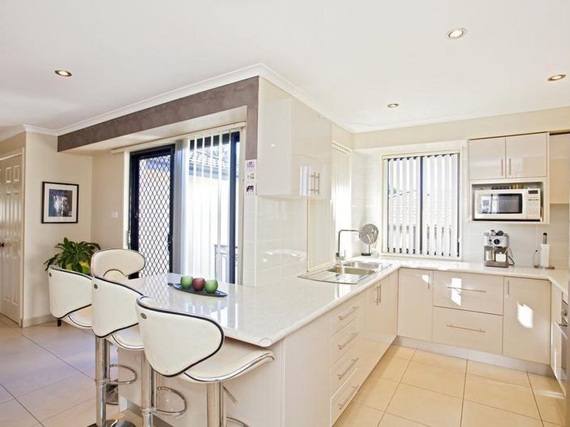 12 Keneally Cres, Edensor Park NSW 2176
