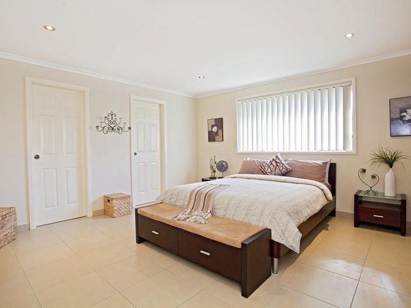 12 Keneally Cres, Edensor Park NSW 2176