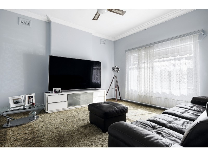 34 Bayview Road, Canada Bay NSW 2046