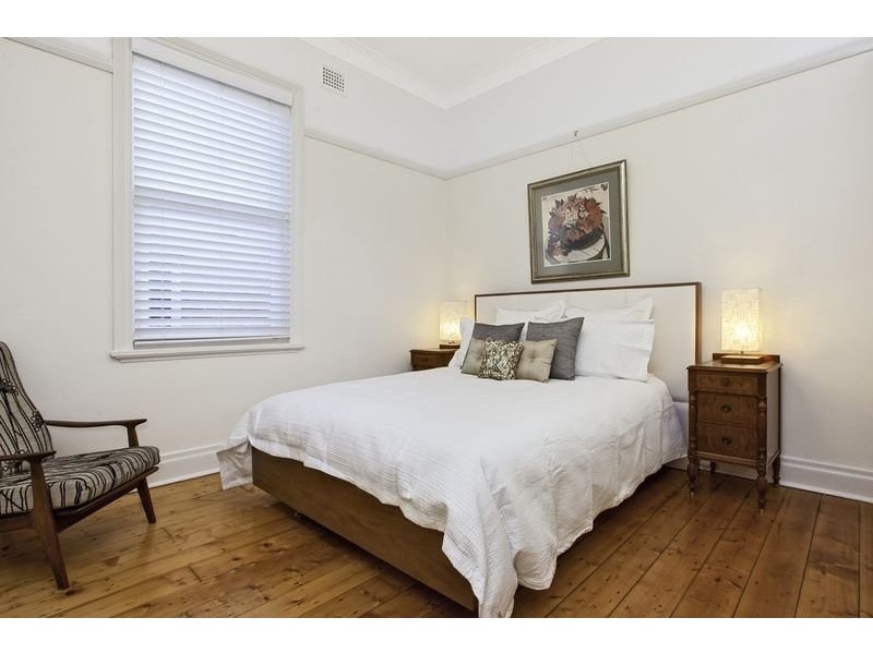 33 Nelson Road, North Strathfield NSW 2137
