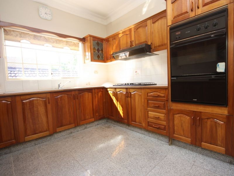 33 Melbourne Street, Concord NSW 2137