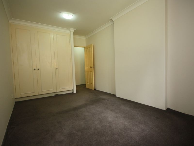 2/2-8 Park Avenue, Burwood NSW 2134