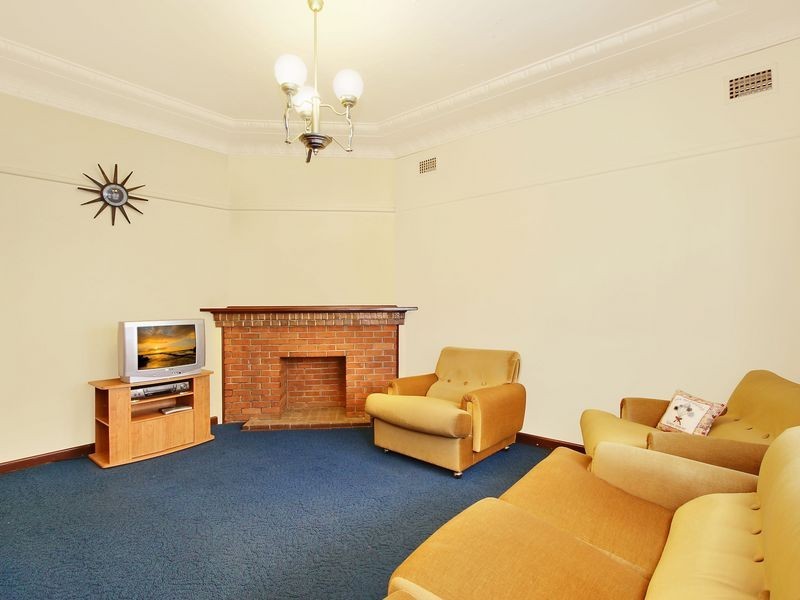 25B Tripod Street, Concord NSW 2137