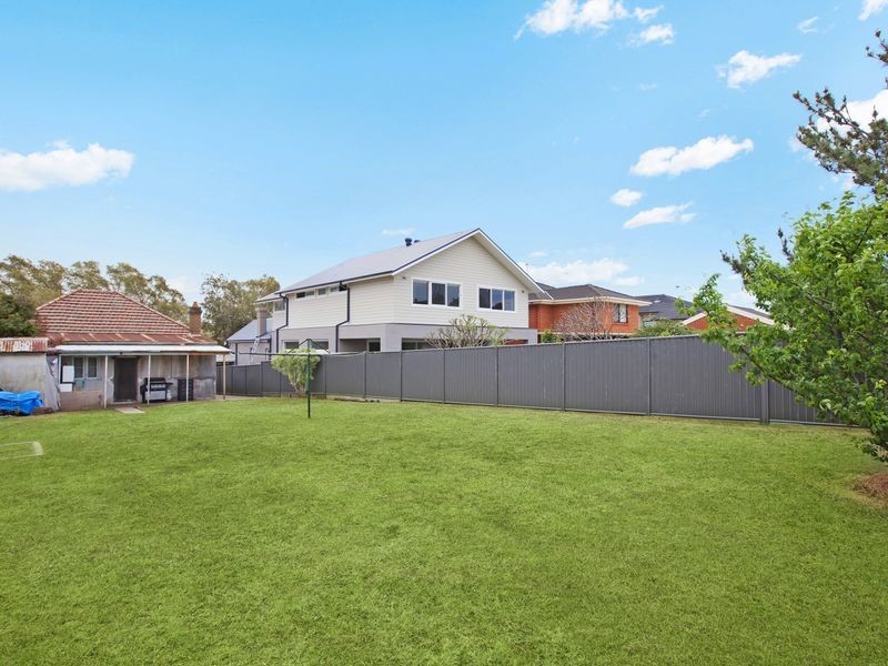 27 Medora Street, Cabarita NSW 2137