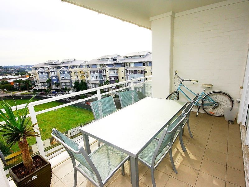 505/2 Rosewater Circuit, Breakfast Point NSW 2137
