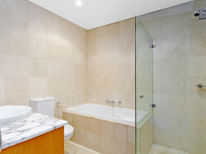 6/25 Blaxland Road, Rhodes NSW 2138