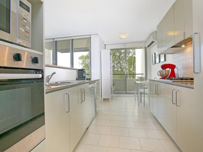 11/7 Blaxland Avenue, Newington NSW 2127