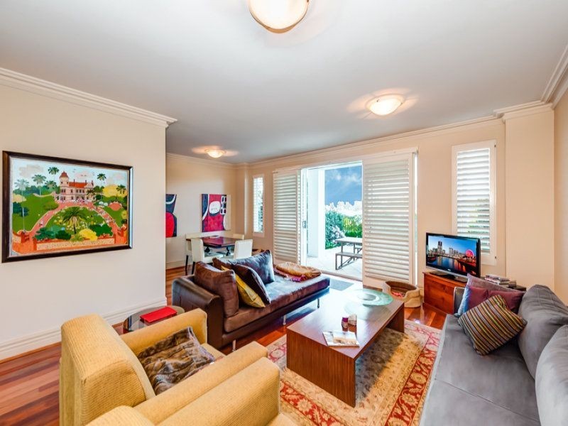 17 Jacaranda Drive, Cabarita NSW 2137