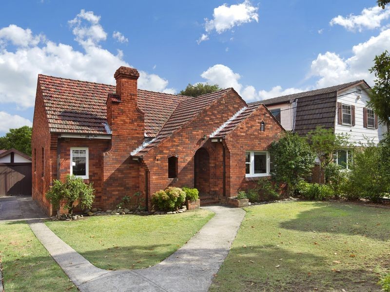 31 Shortland Avenue, Strathfield NSW 2135