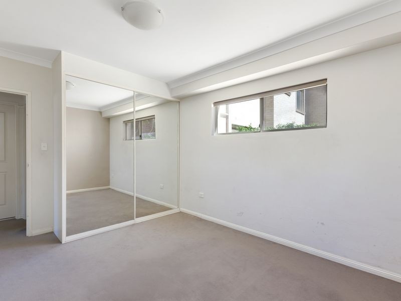 2/23-27 Amy Street, Regents Park NSW 2143