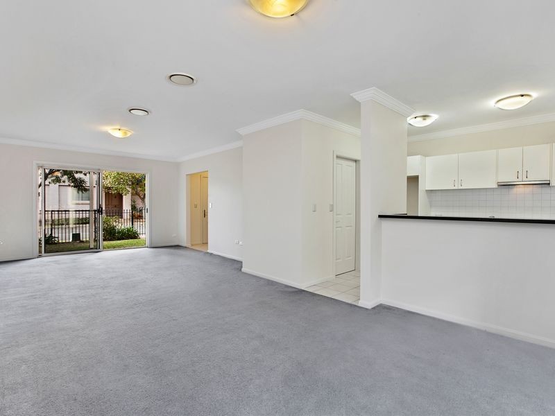 4 Charlton Drive, Liberty Grove NSW 2138