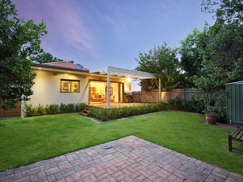 32 Tait Street, Russell Lea NSW 2046