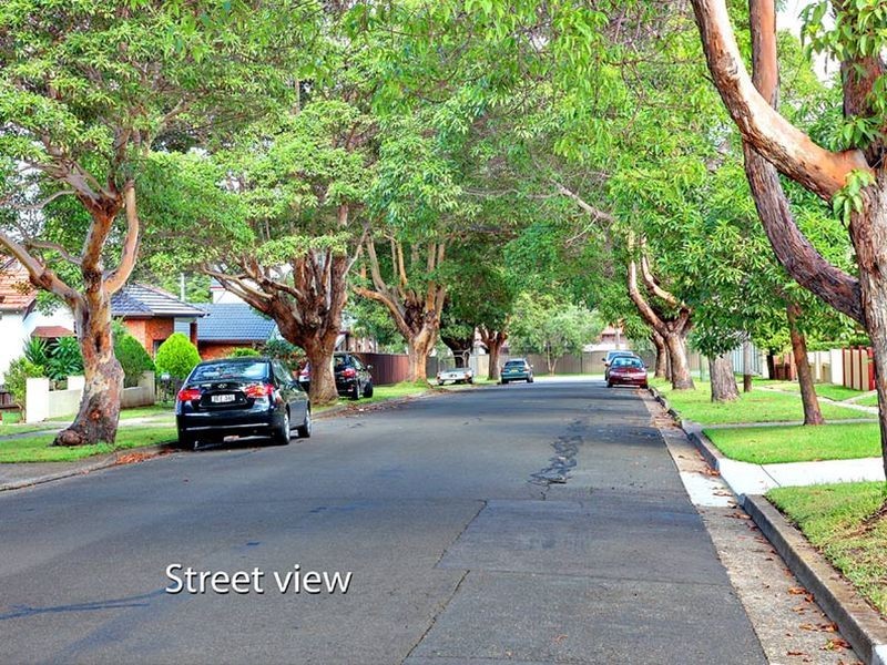 15 Cormiston Avenue, Concord NSW 2137