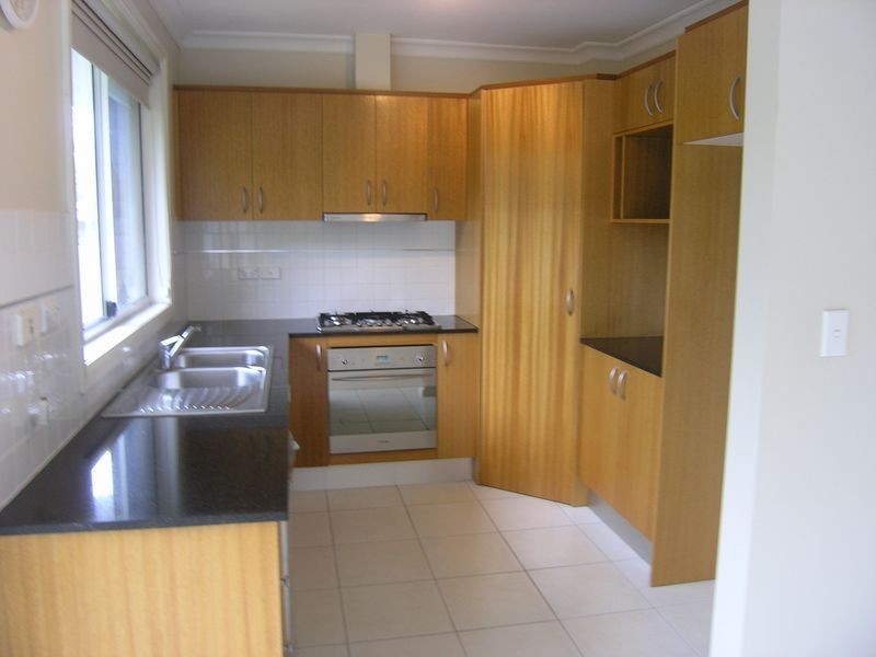 2/61 Chelsea Avenue, Baulkham Hills NSW 2153