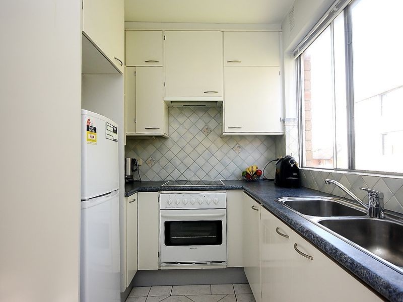 16/33 Meadow Crescent, Meadowbank NSW 2114