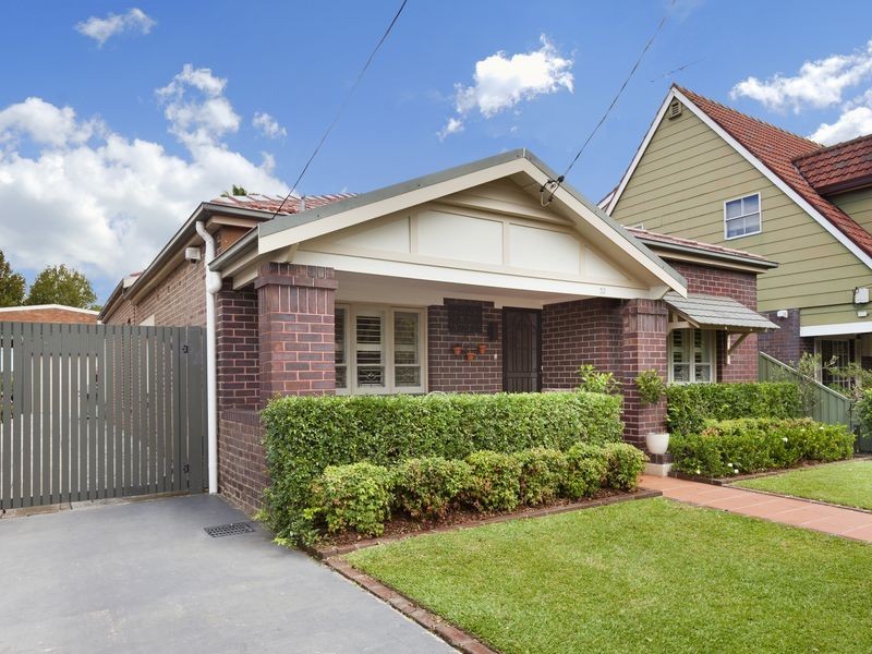 33 Ismay Avenue, Homebush NSW 2140