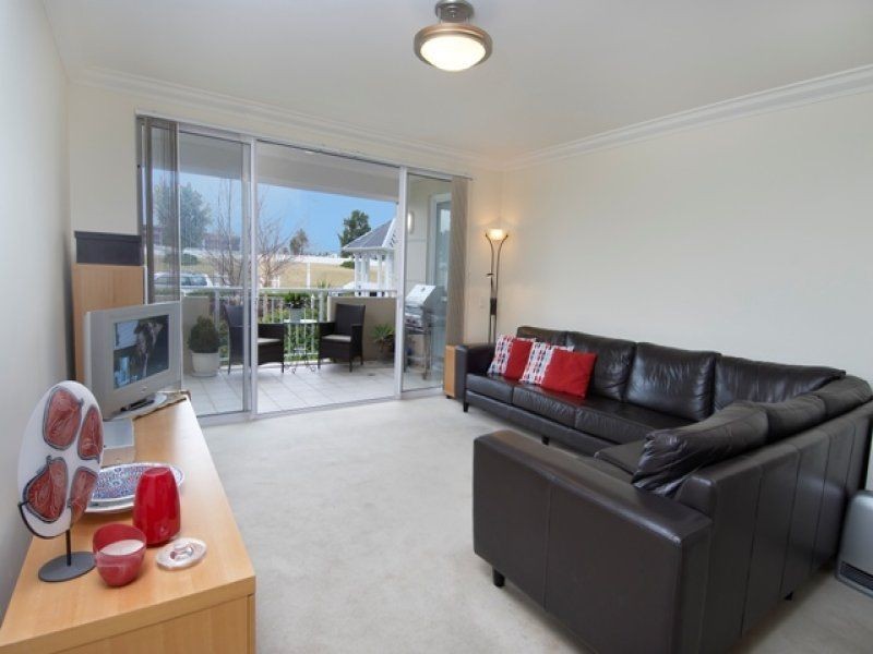 210/18 Village Drive, Breakfast Point NSW 2137