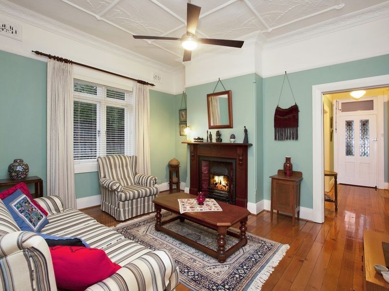 37 Kingston Avenue, Concord NSW 2137