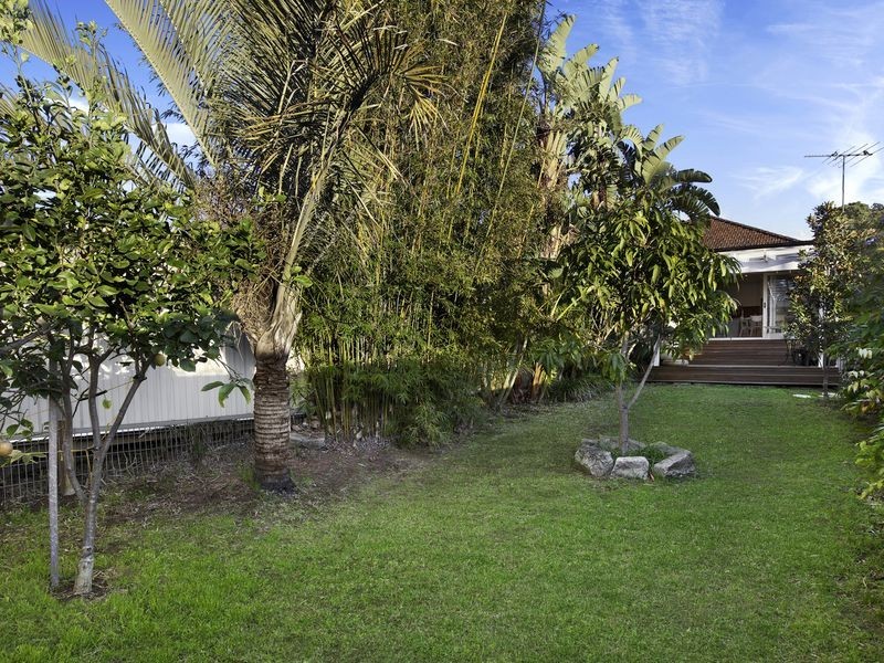 33 Nelson Road, North Strathfield NSW 2137
