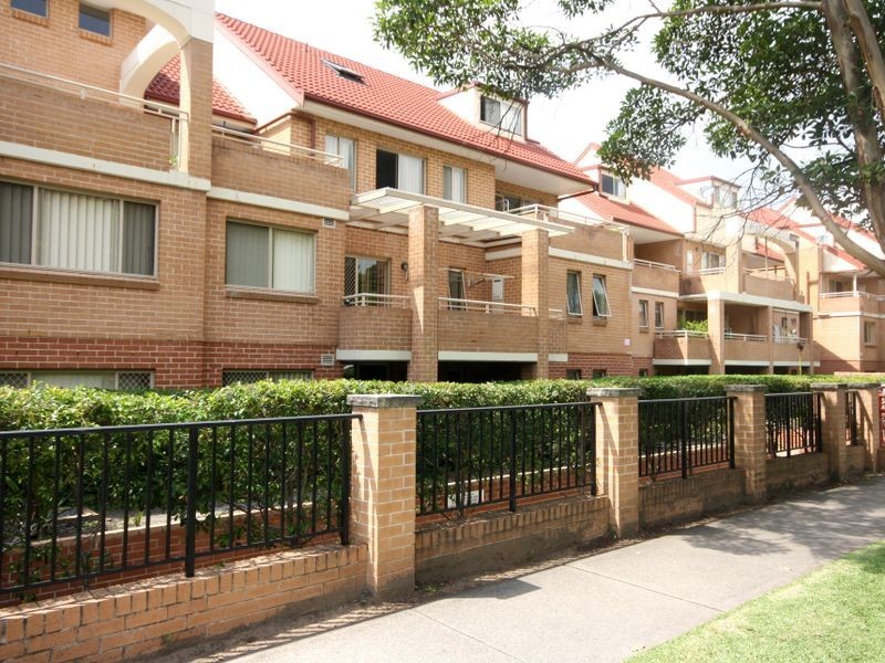 4/42-50 Hampstead Road, Homebush West NSW 2140