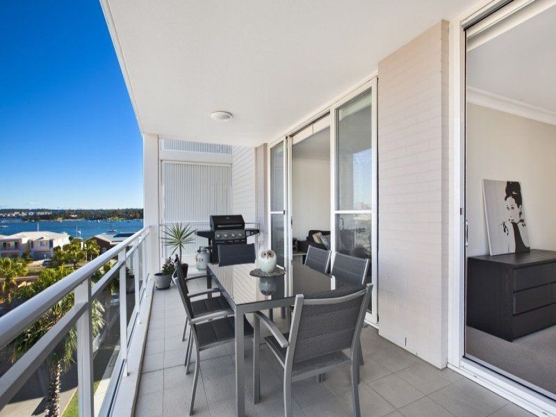 402/3 Palm Avenue, Breakfast Point NSW 2137