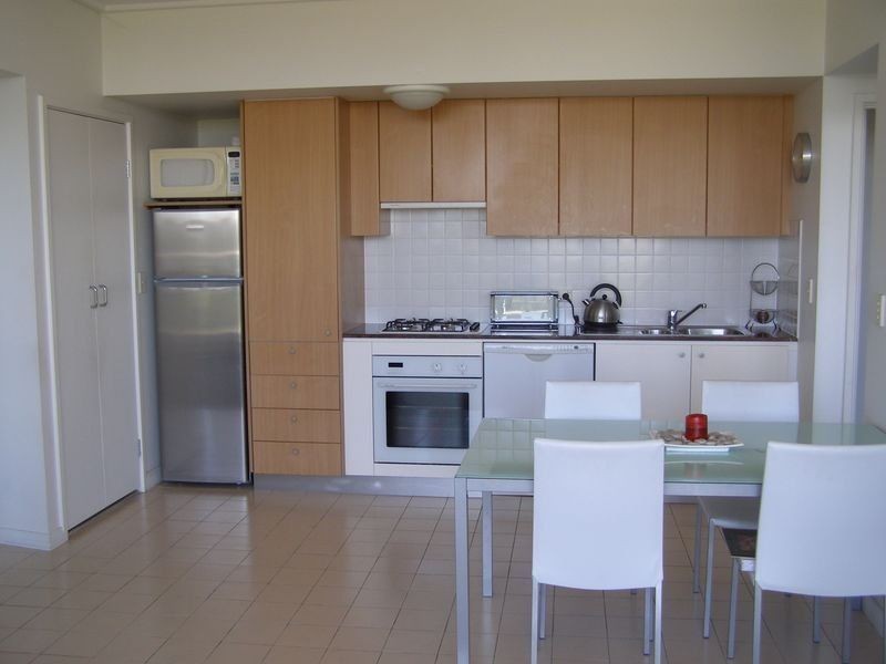 27 Bennelong Road, Wentworth Point NSW 2127