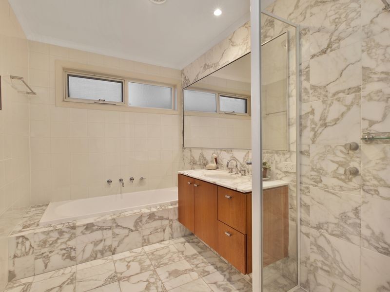 24 Ali Parade, Newington NSW 2127