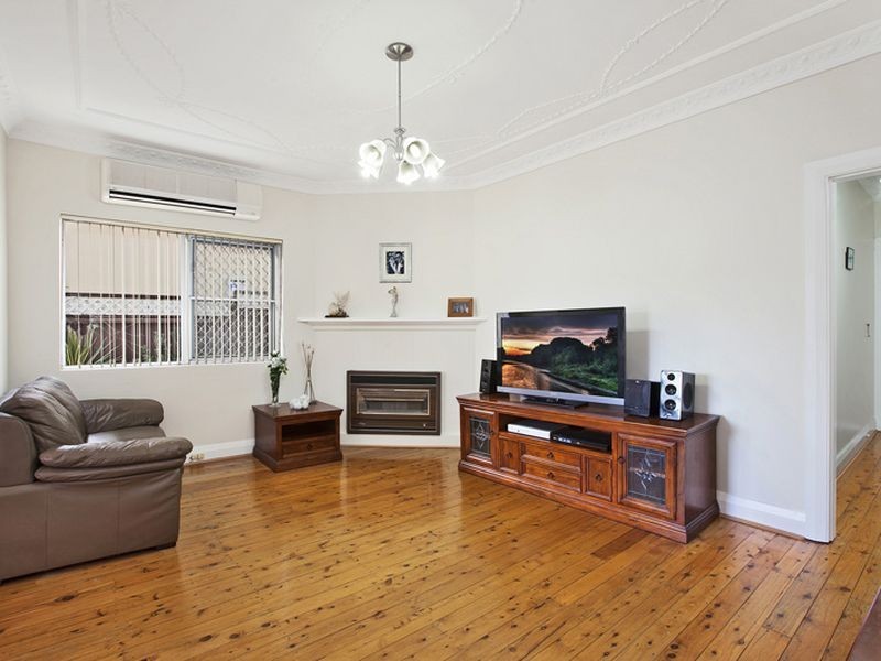 4 Shipham Street, Concord NSW 2137