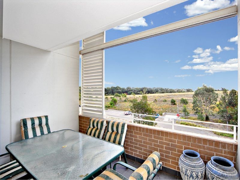 305/19 Hill Road, Wentworth Point NSW 2127