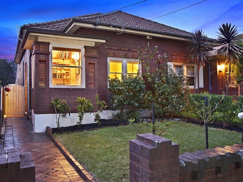 33 Nelson Road, North Strathfield NSW 2137