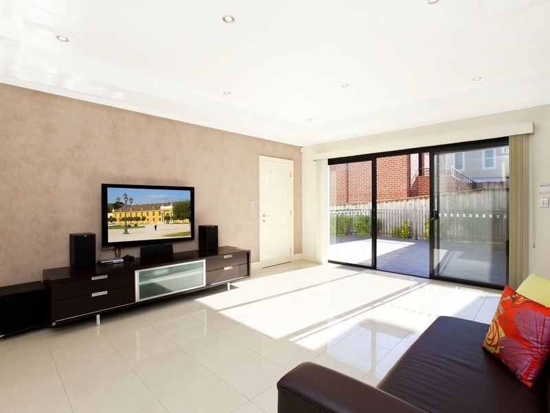 20 Medora Street, Breakfast Point NSW 2137