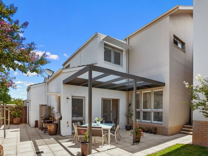 17 Thompson Avenue, Newington NSW 2127