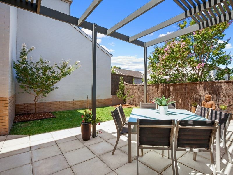 17 Thompson Avenue, Newington NSW 2127