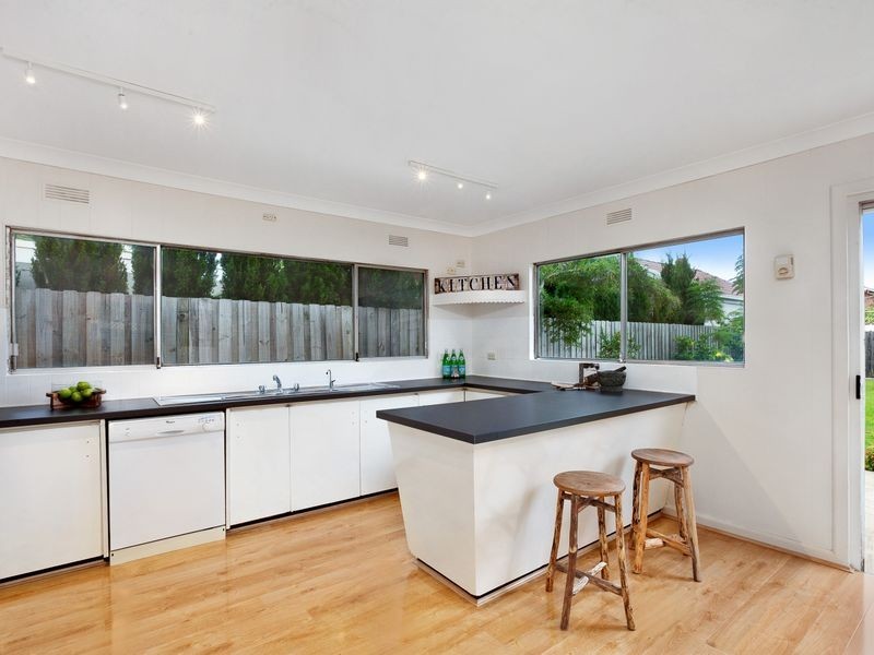 6 Stamford Avenue, Cabarita NSW 2137